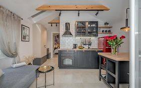 Lct City Design Apartment